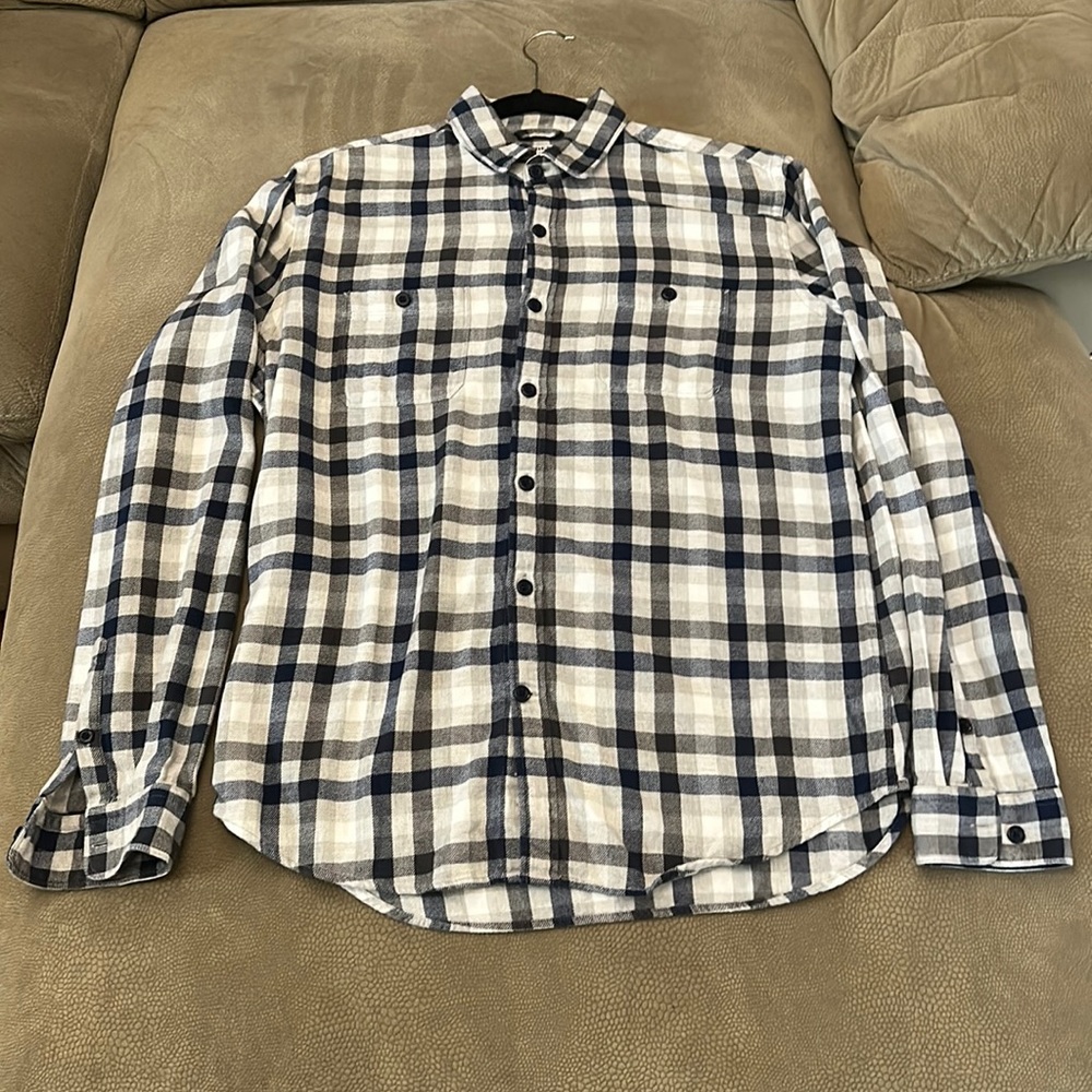 Express Men’s Casual/Dress Button down shirt. Size Large color white and blue.